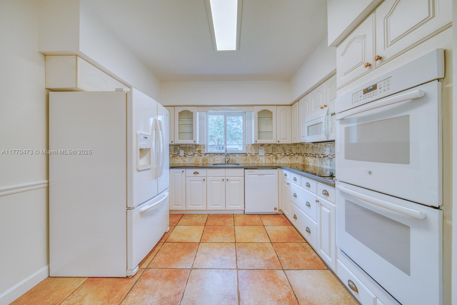 1435 Blue Rd