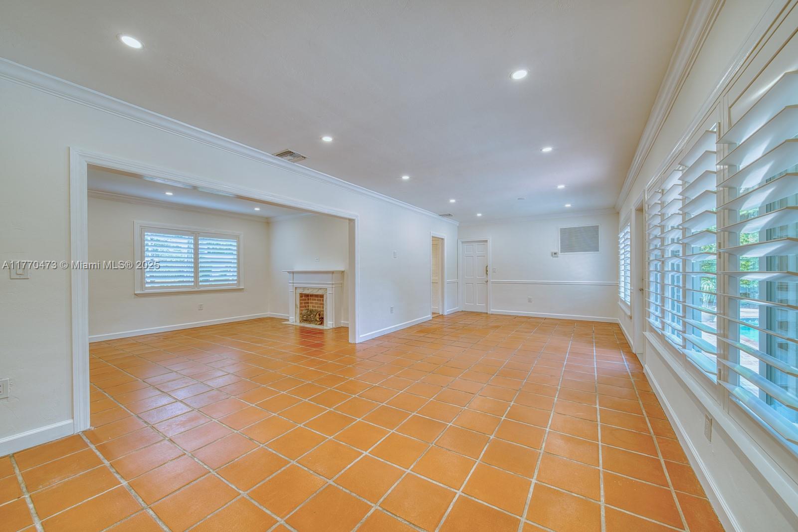 1435 Blue Rd