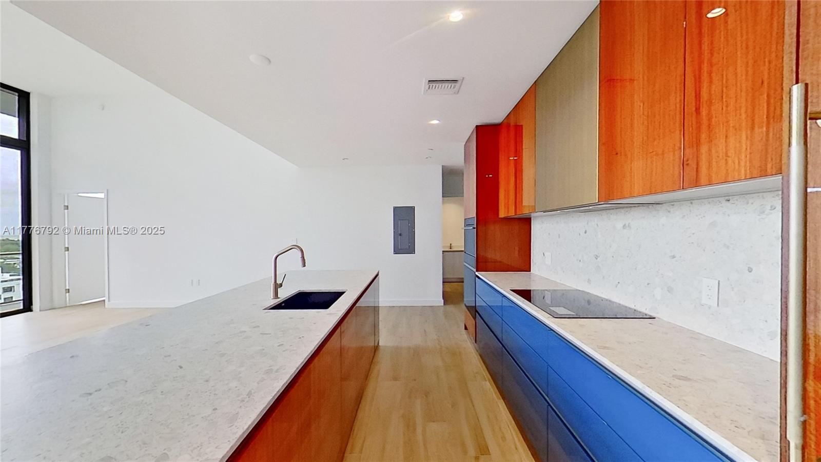 2678 Tigertail #813, Coconut Grove FL 33133