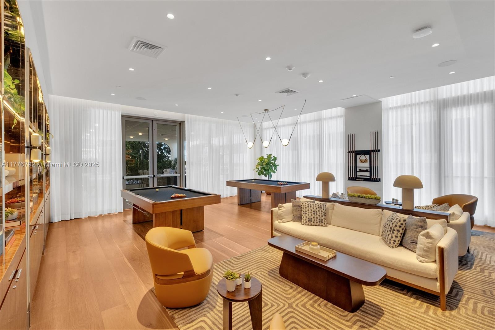 2678 Tigertail #813, Coconut Grove FL 33133