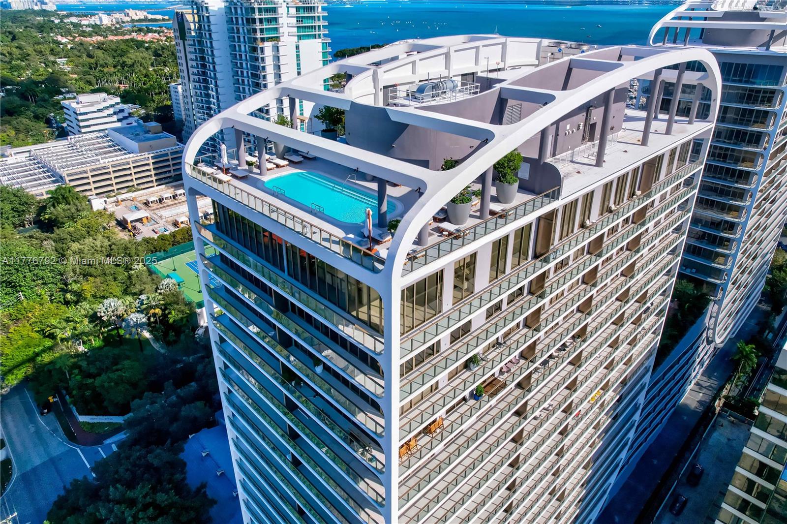 2678 Tigertail #813, Coconut Grove FL 33133