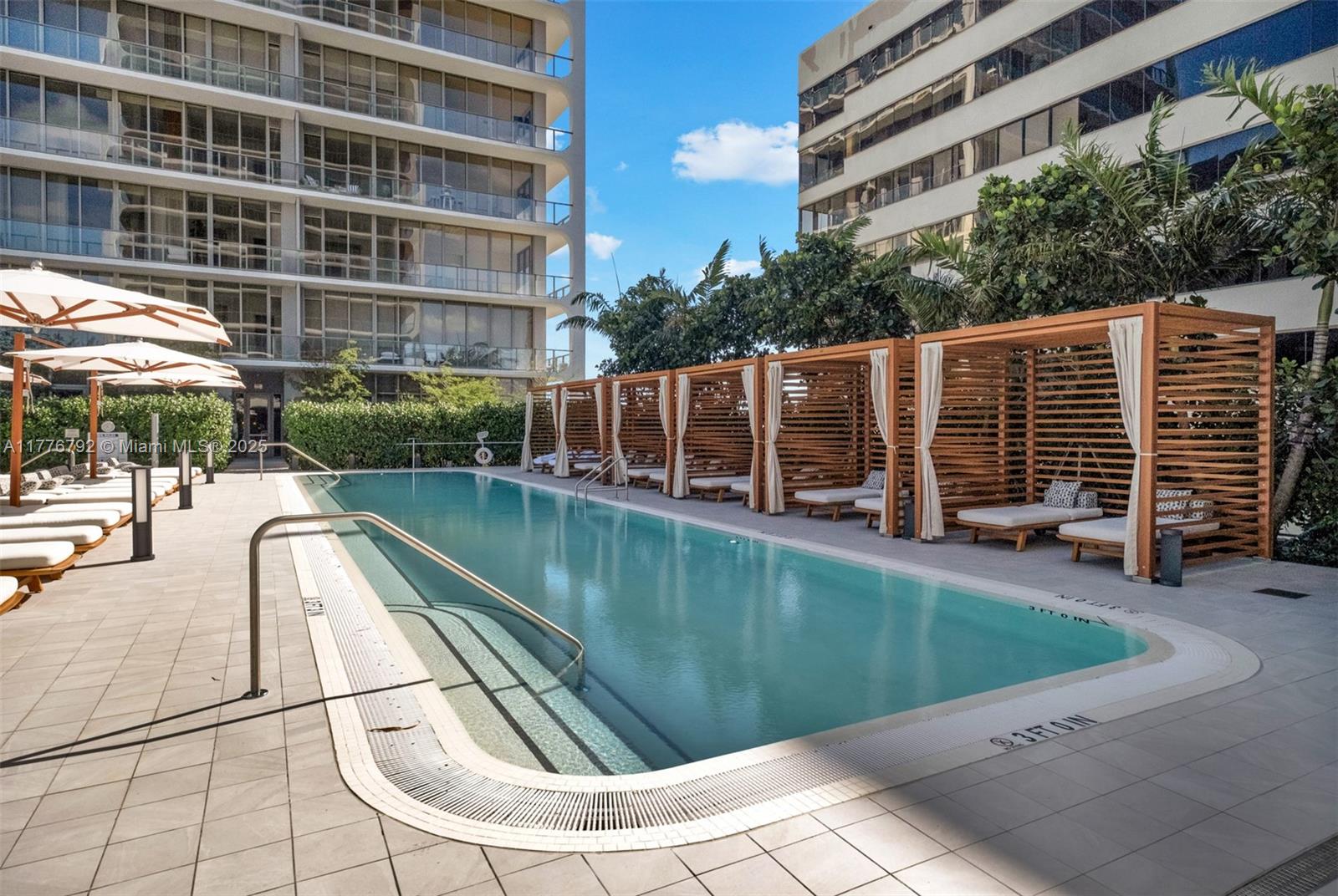 2678 Tigertail #813, Coconut Grove FL 33133