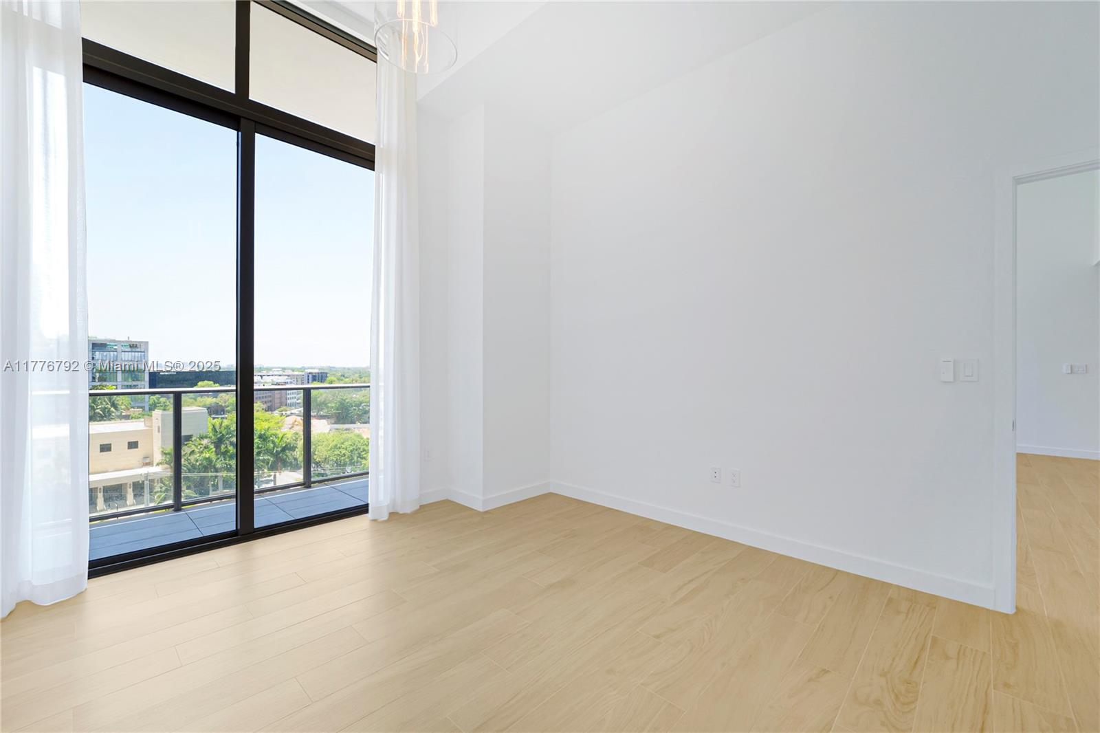 2678 Tigertail #813, Coconut Grove FL 33133