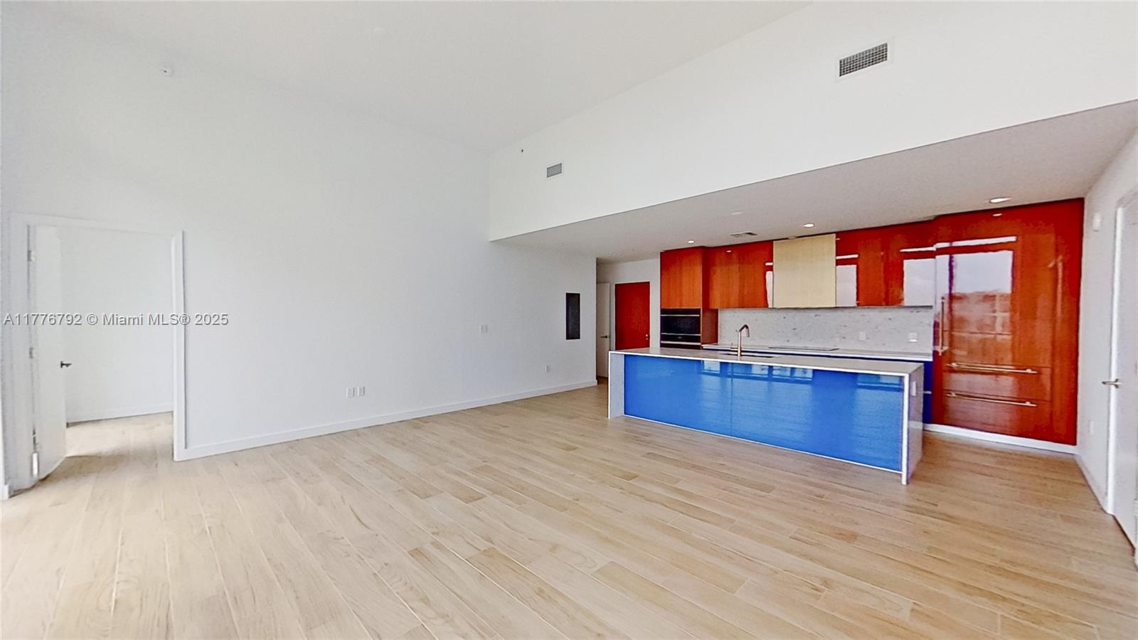 2678 Tigertail #813, Coconut Grove FL 33133