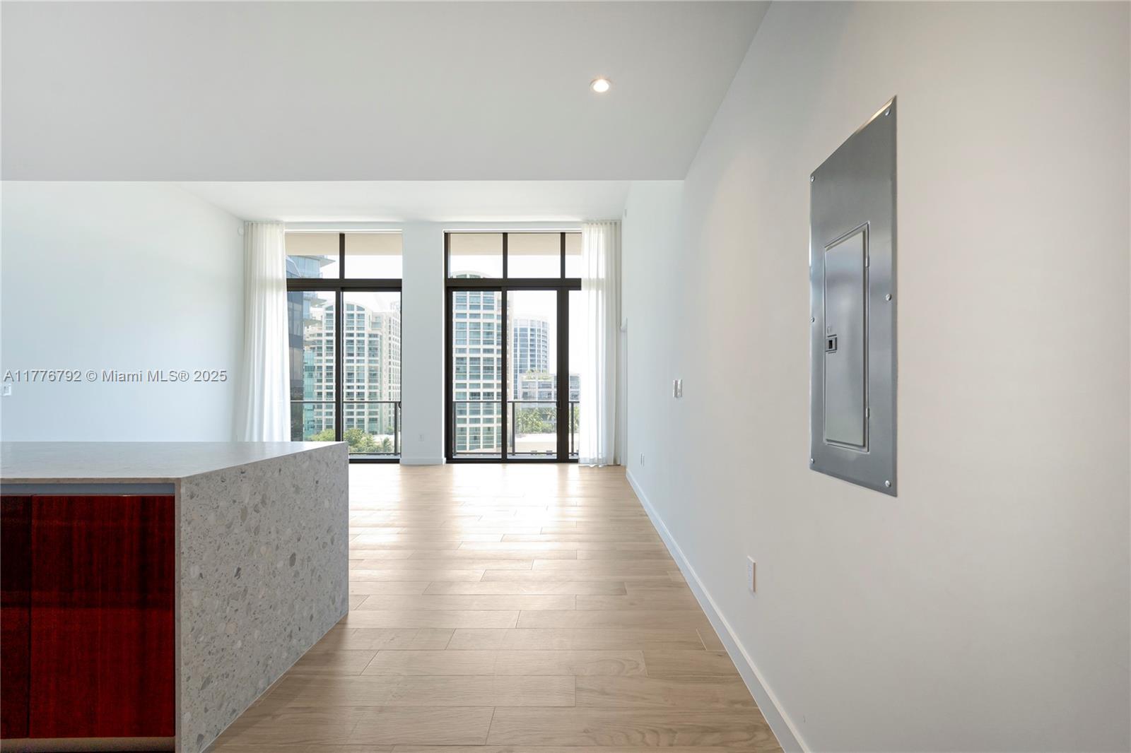2678 Tigertail #813, Coconut Grove FL 33133