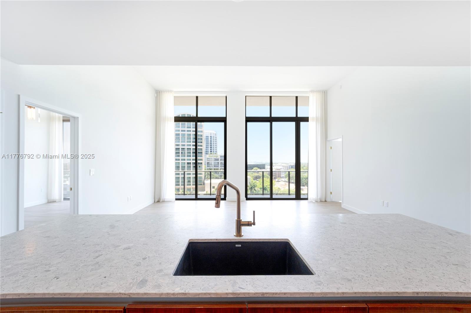 2678 Tigertail #813, Coconut Grove FL 33133