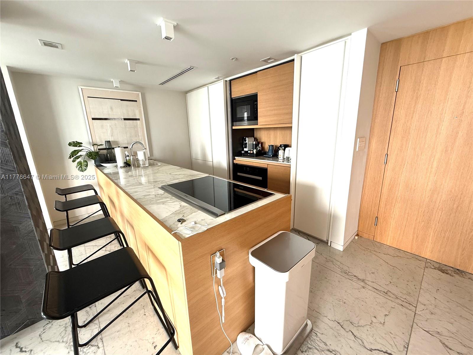 90 Alton Rd #PH3310, Miami Beach FL 33139