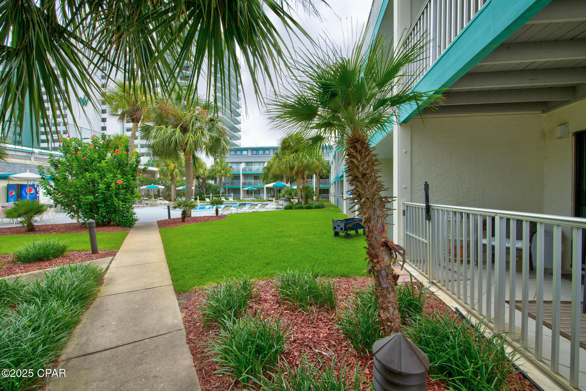 Image 25 For 6205 Thomas Drive 8c