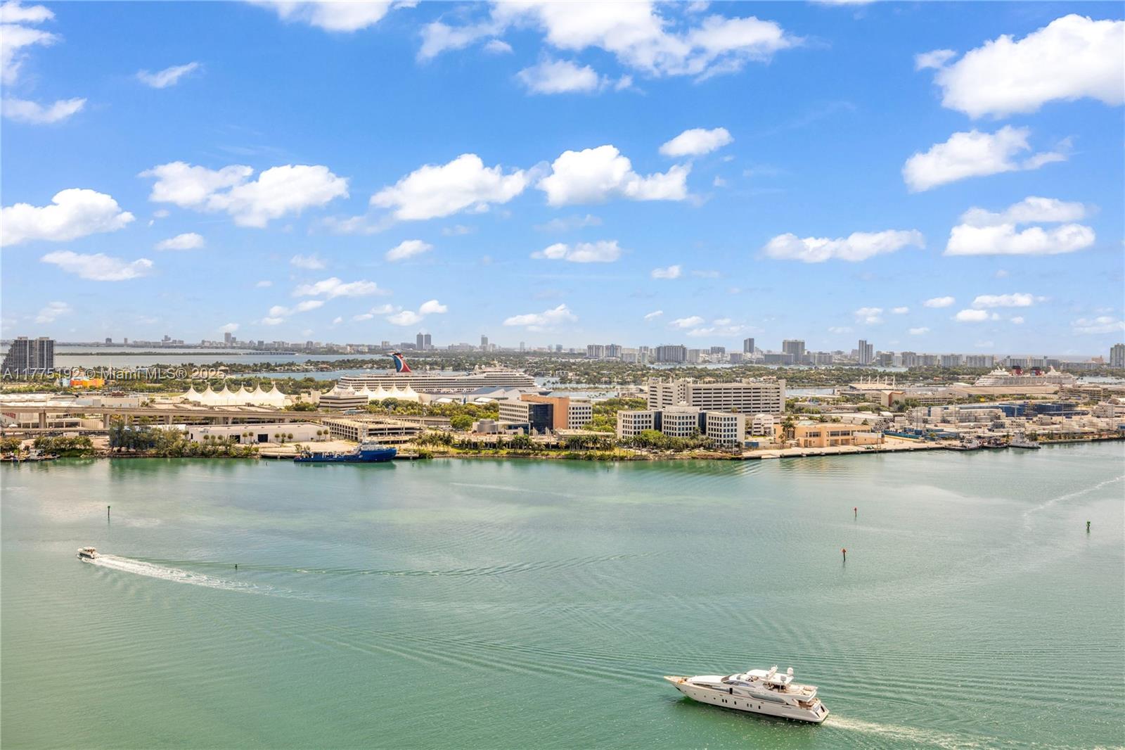 335 S Biscayne Blvd #2706, Miami FL 33131