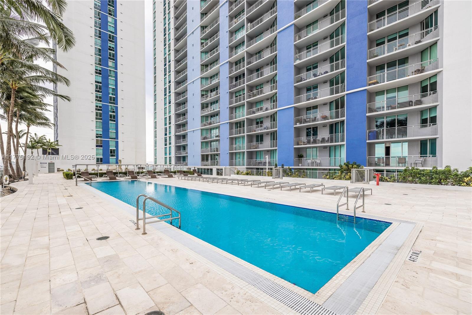 335 S Biscayne Blvd #2706, Miami FL 33131
