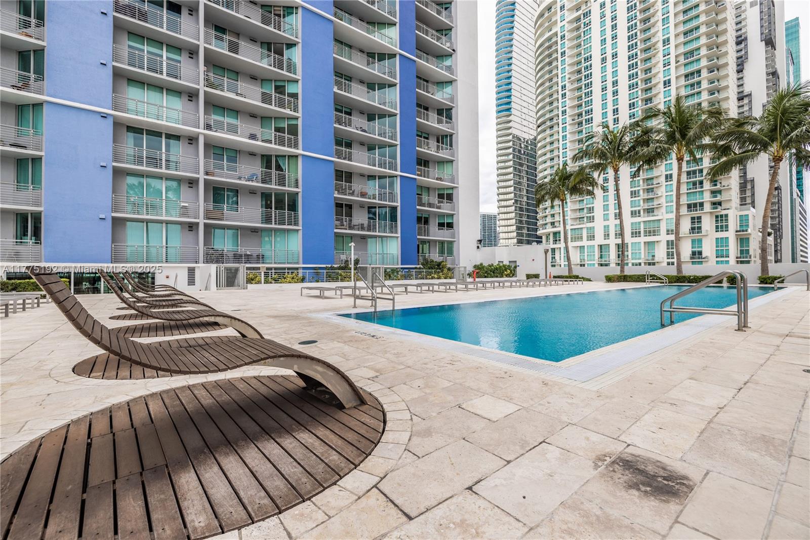 335 S Biscayne Blvd #2706, Miami FL 33131