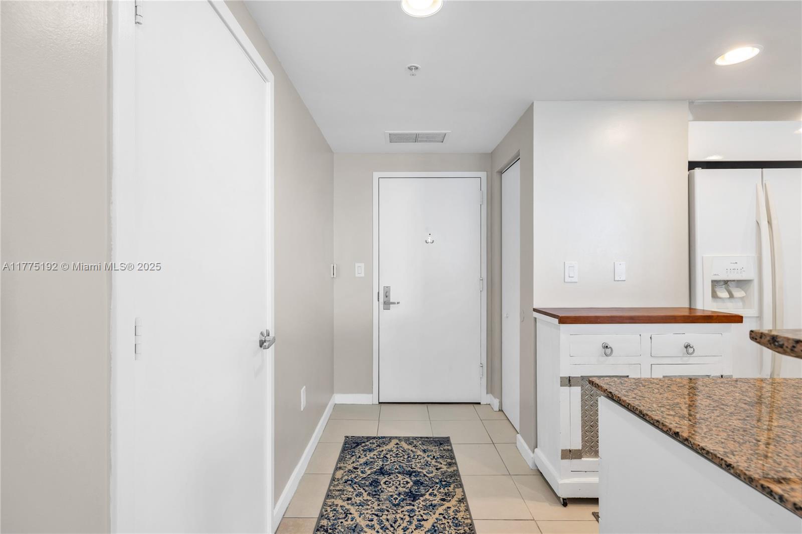 335 S Biscayne Blvd #2706, Miami FL 33131