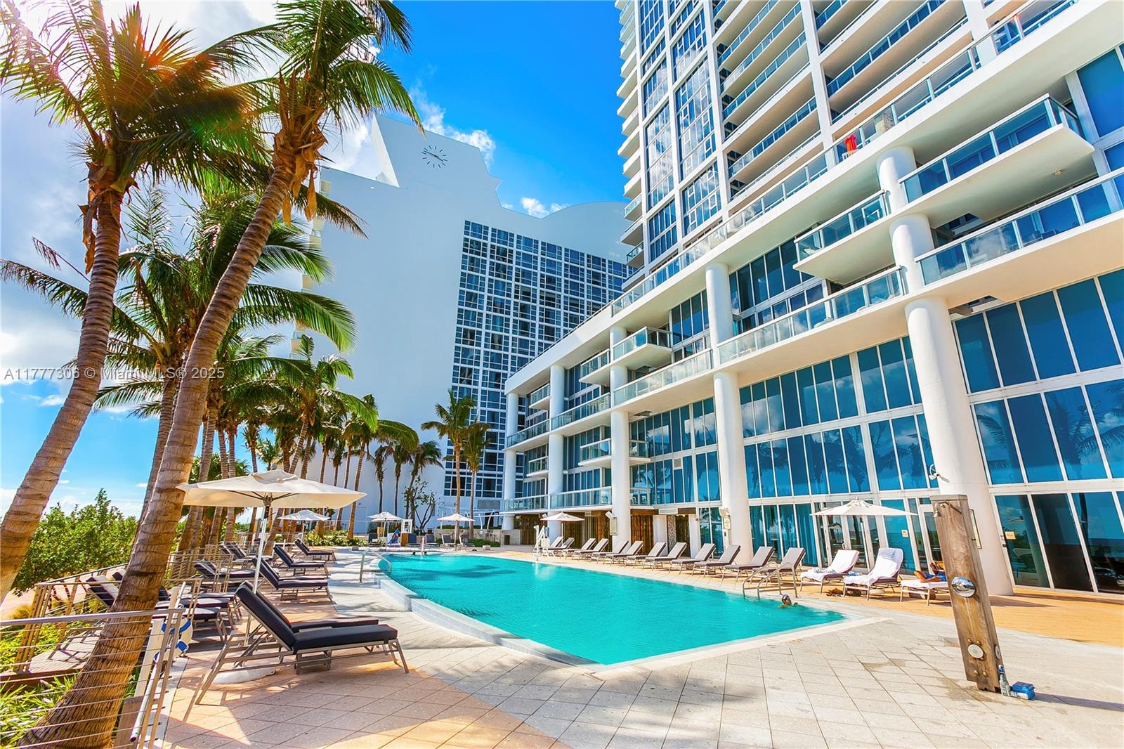 6801 Collins Ave #920, Miami Beach FL 33141