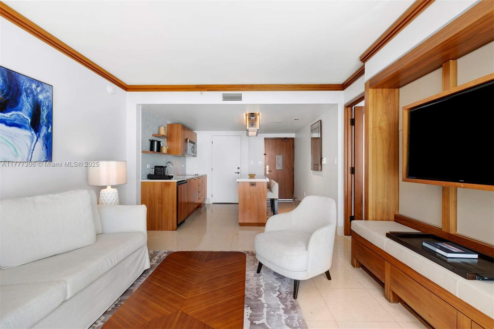 6801 Collins Ave #920, Miami Beach FL 33141