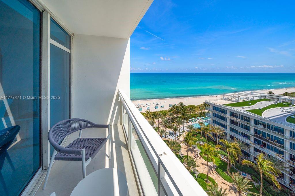 6801 Collins Ave #1206, Miami Beach FL 33141