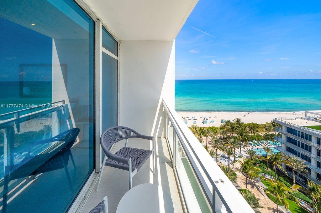 6801 Collins Ave #1206, Miami Beach FL 33141