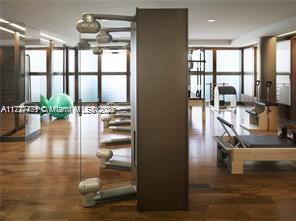 6801 Collins Ave #1206, Miami Beach FL 33141