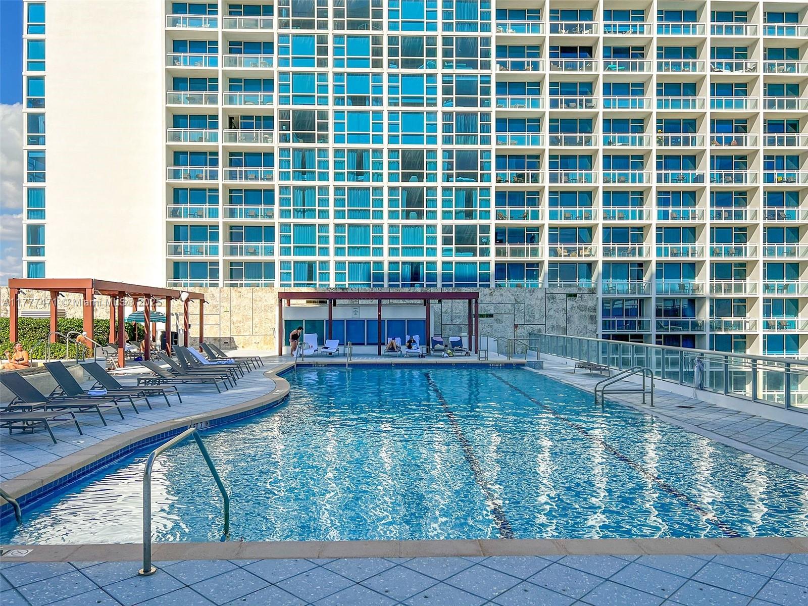 6801 Collins Ave #1206, Miami Beach FL 33141