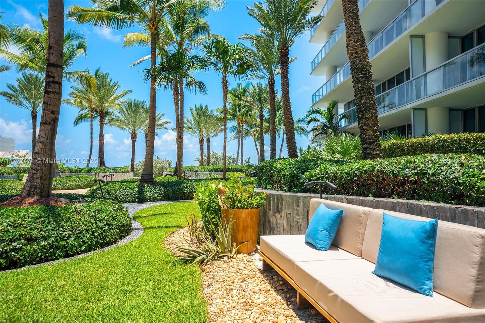 6801 Collins Ave #1206, Miami Beach FL 33141