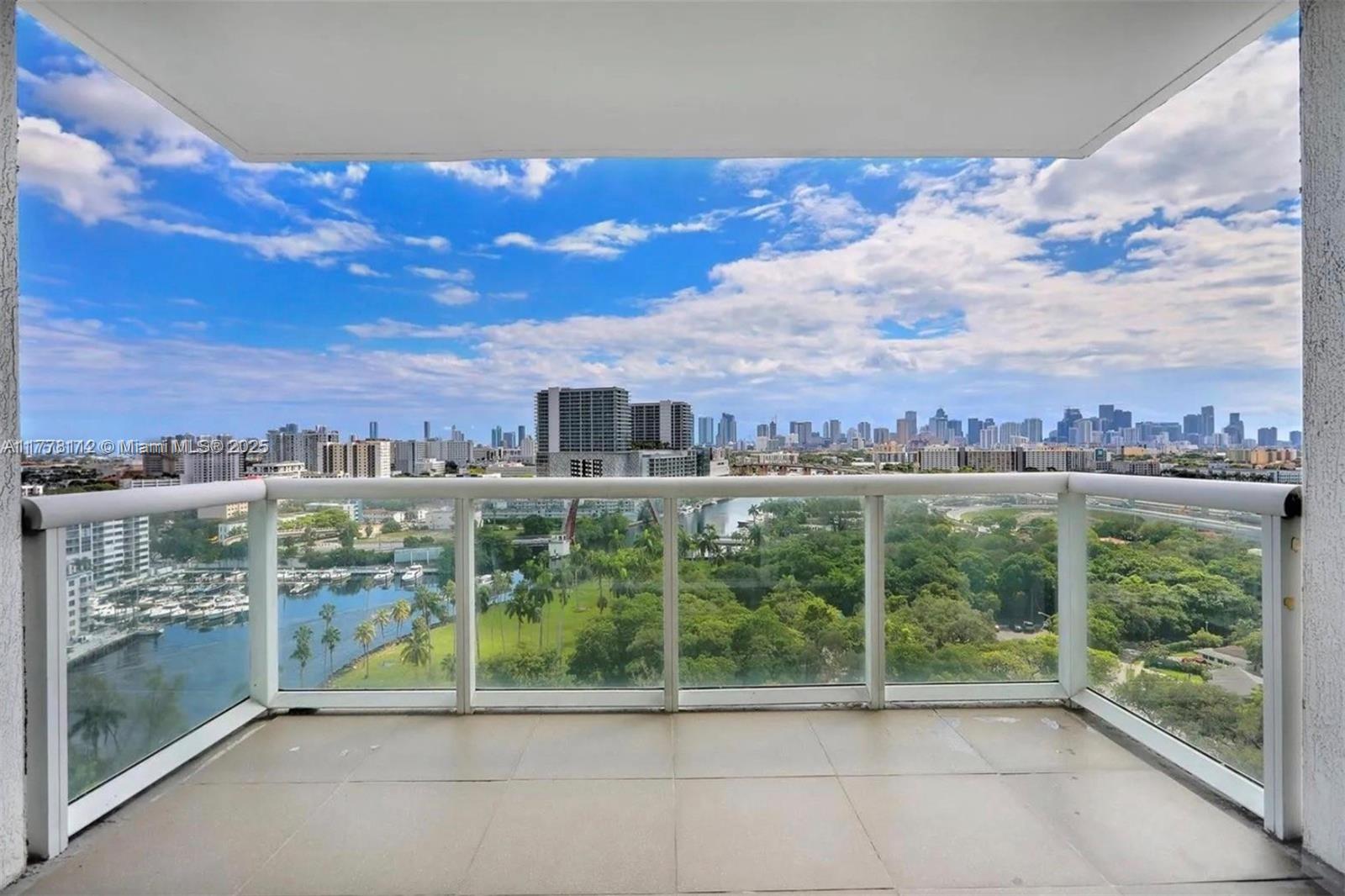 Terrazas Riverpark Villag