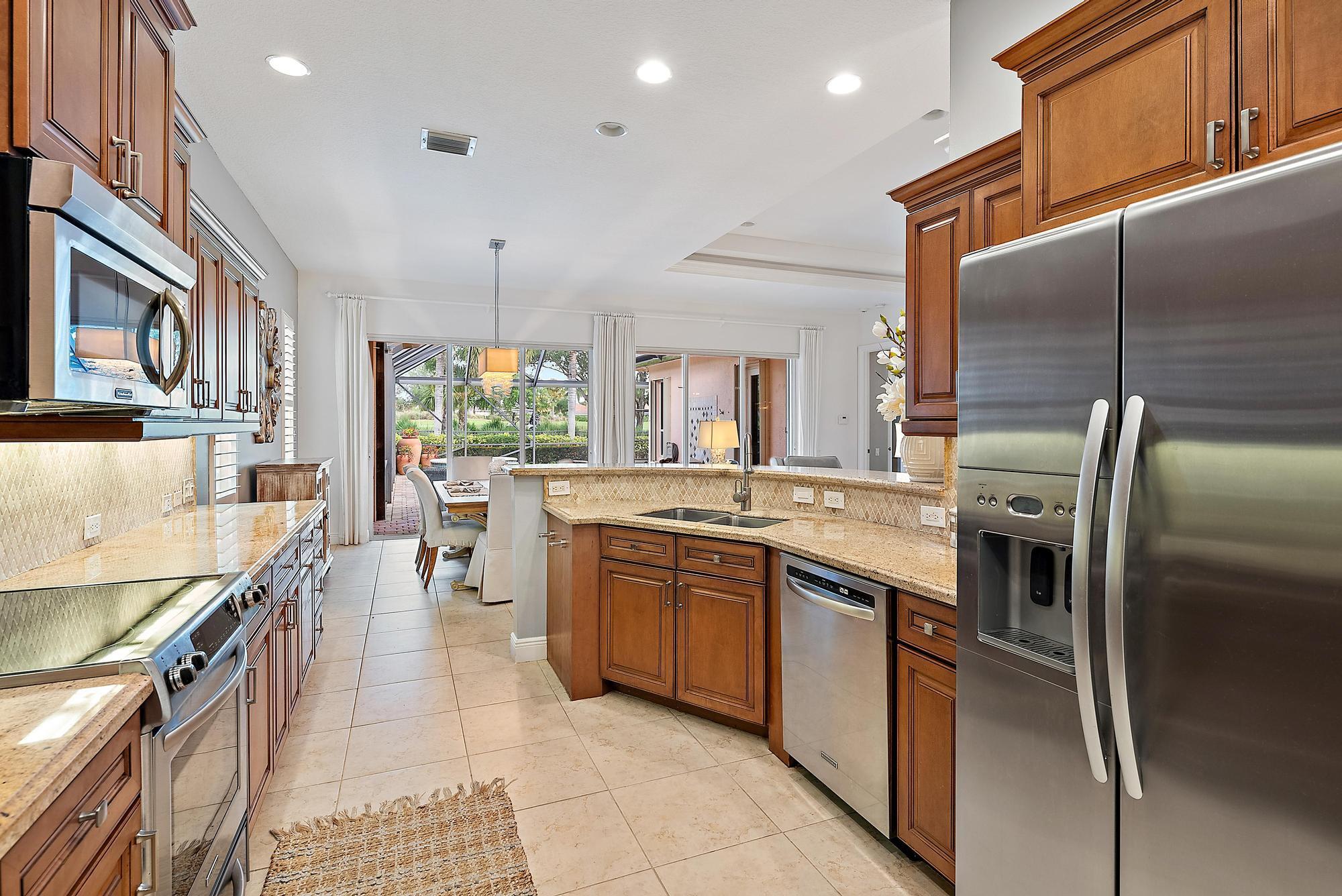 Photo 17 of home located at 10775 La Strada, West Palm Beach FL