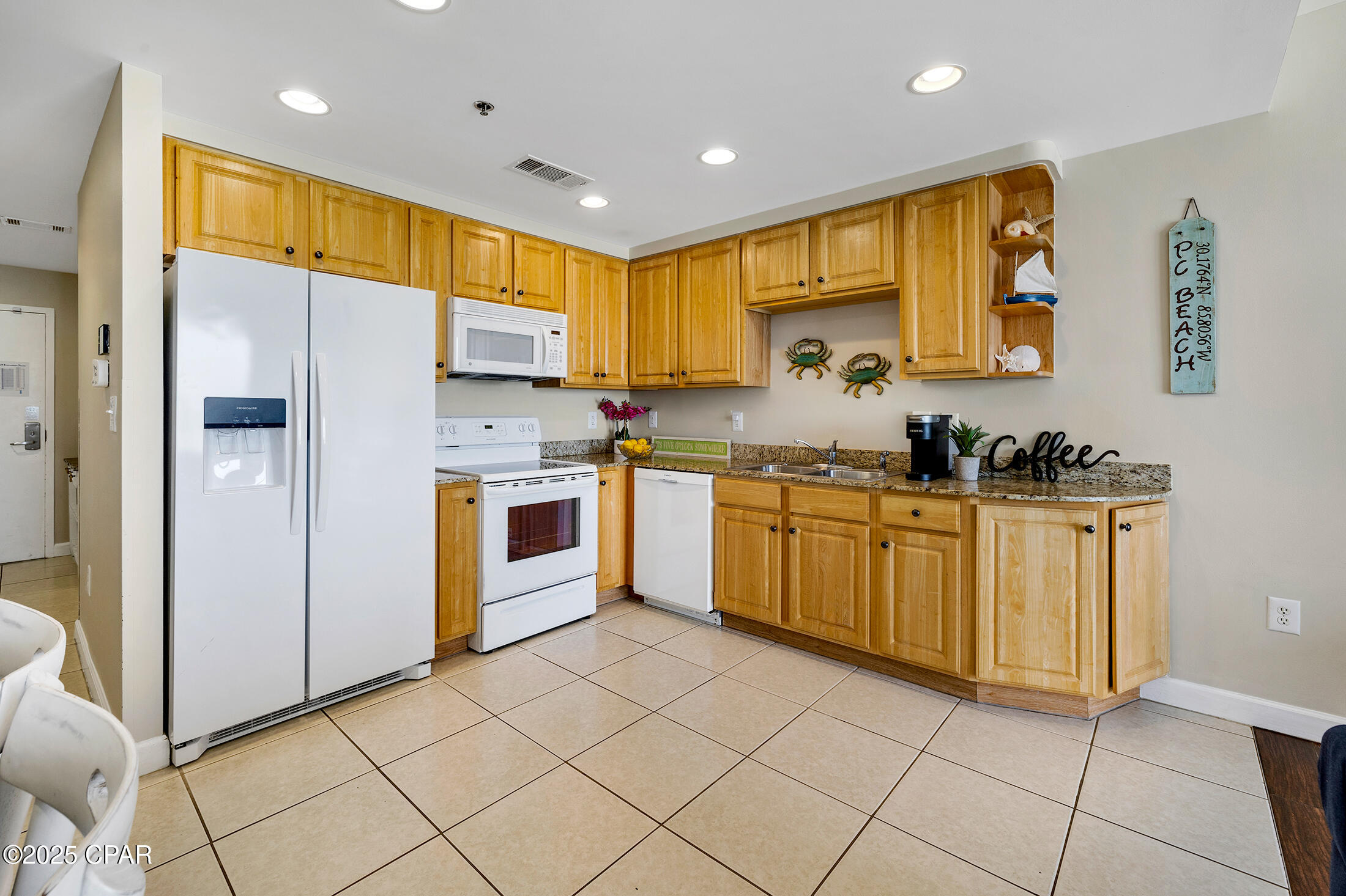 Image 7 For 17739 Front Beach Road 102w