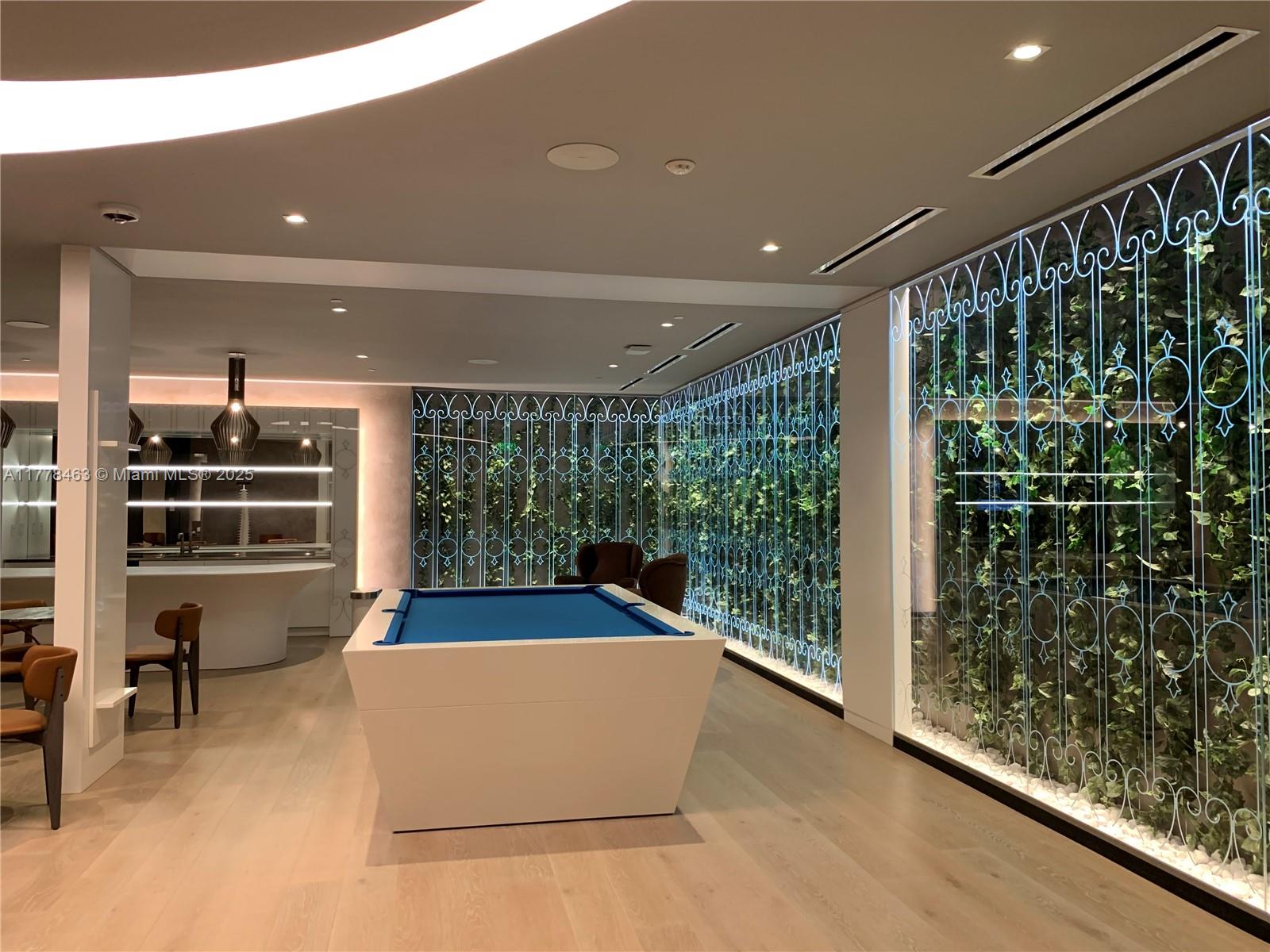 1000 Brickell Plz #1910, Miami FL 33131