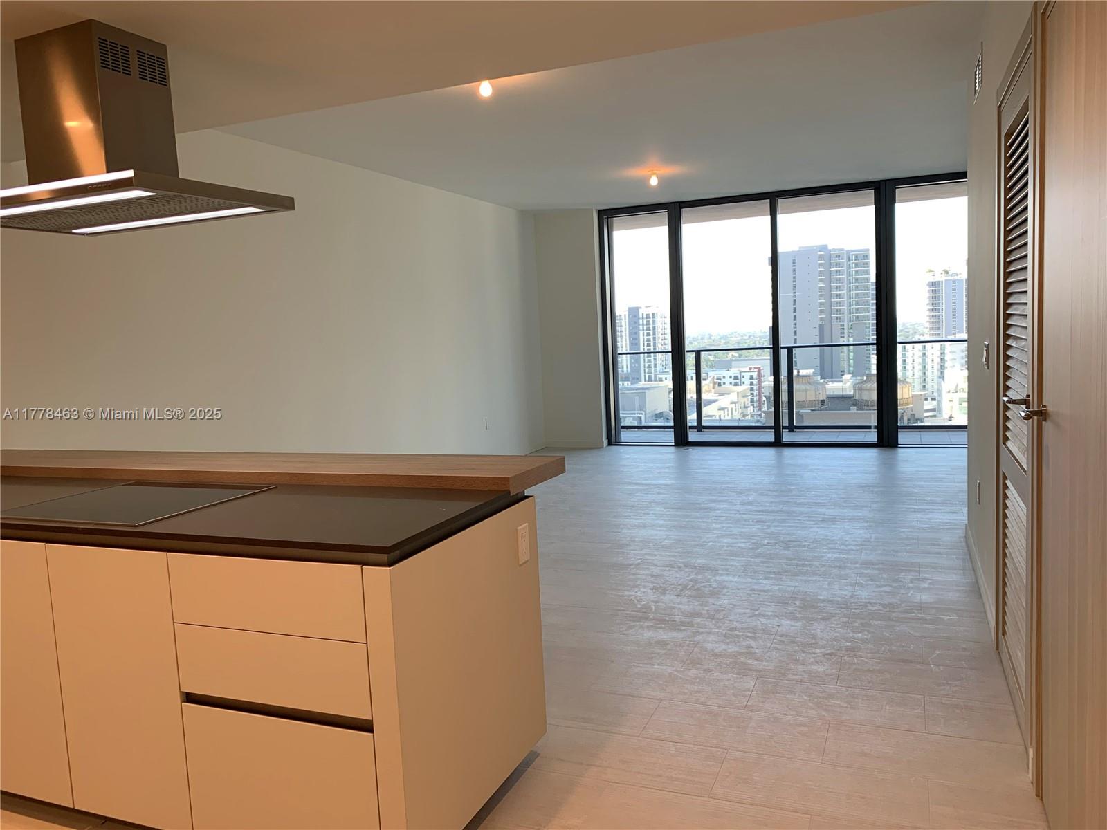 1000 Brickell Plz #1910, Miami FL 33131