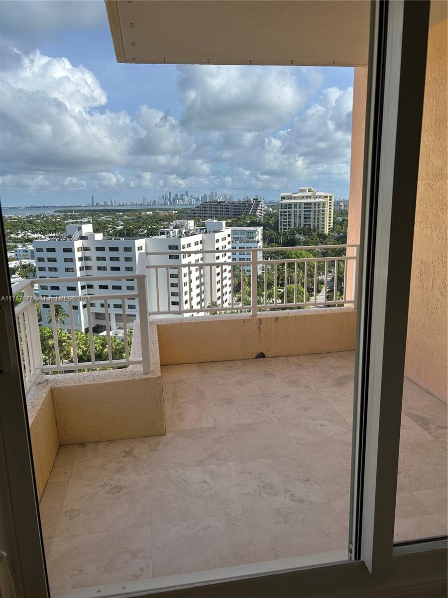 791 Crandon Blvd #1401, Key Biscayne FL 33149