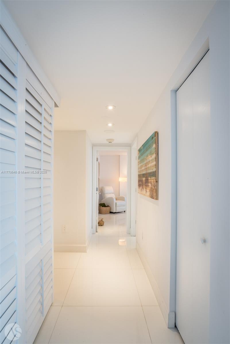 177 Ocean Lane Dr #1209, Key Biscayne FL 33149