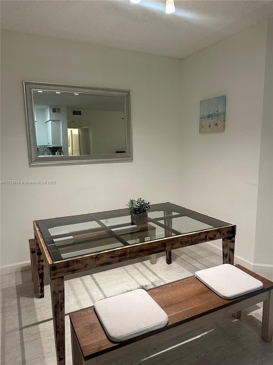 19877 E Country Club Dr #3105, Aventura FL 33180