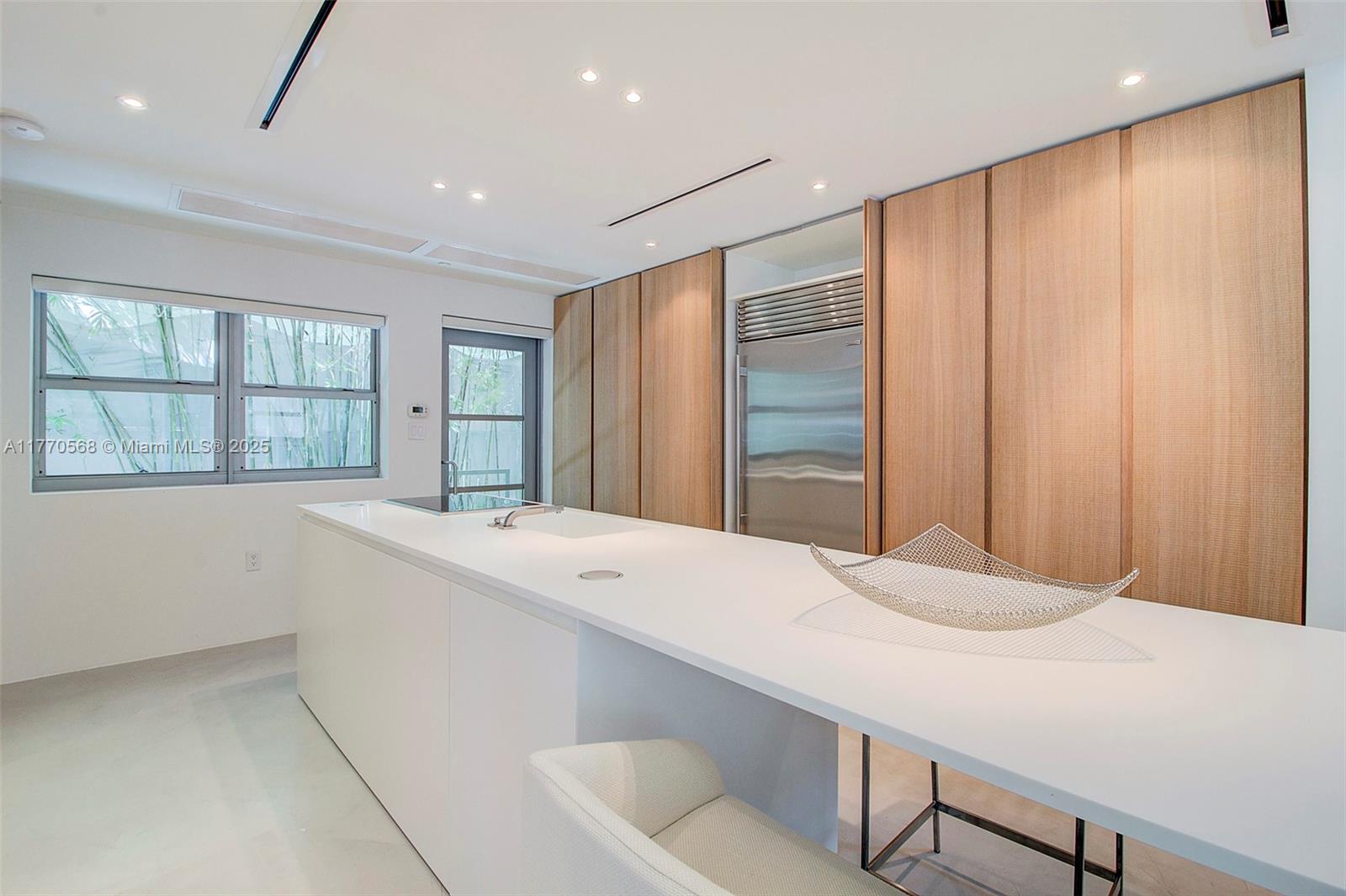 125 Ocean Drive #L0101, Miami Beach FL 33139