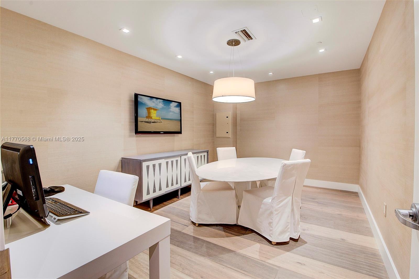 125 Ocean Drive #L0101, Miami Beach FL 33139