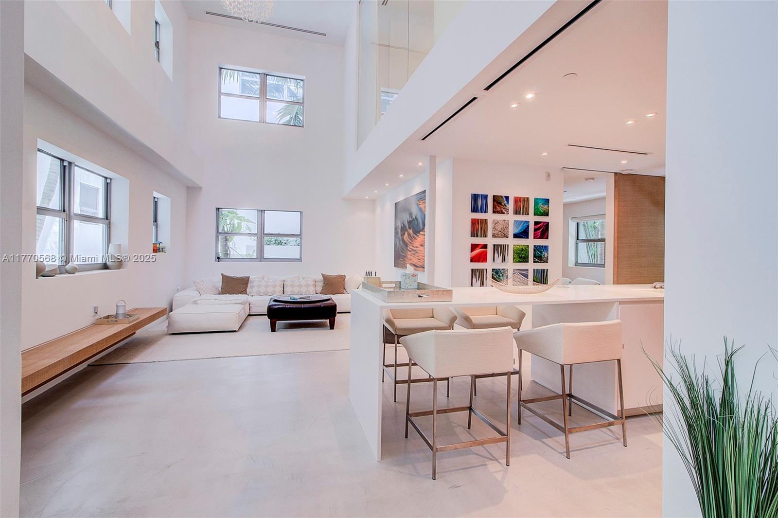 125 Ocean Drive #L0101, Miami Beach FL 33139