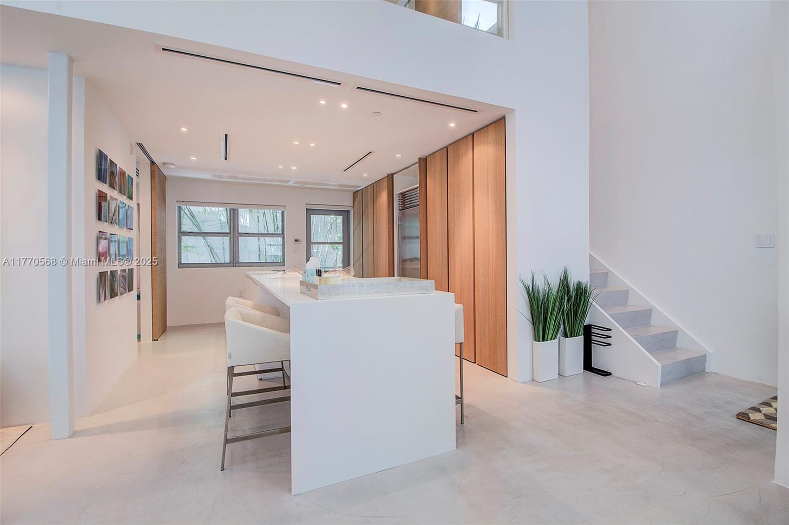 125 Ocean Drive #L0101, Miami Beach FL 33139