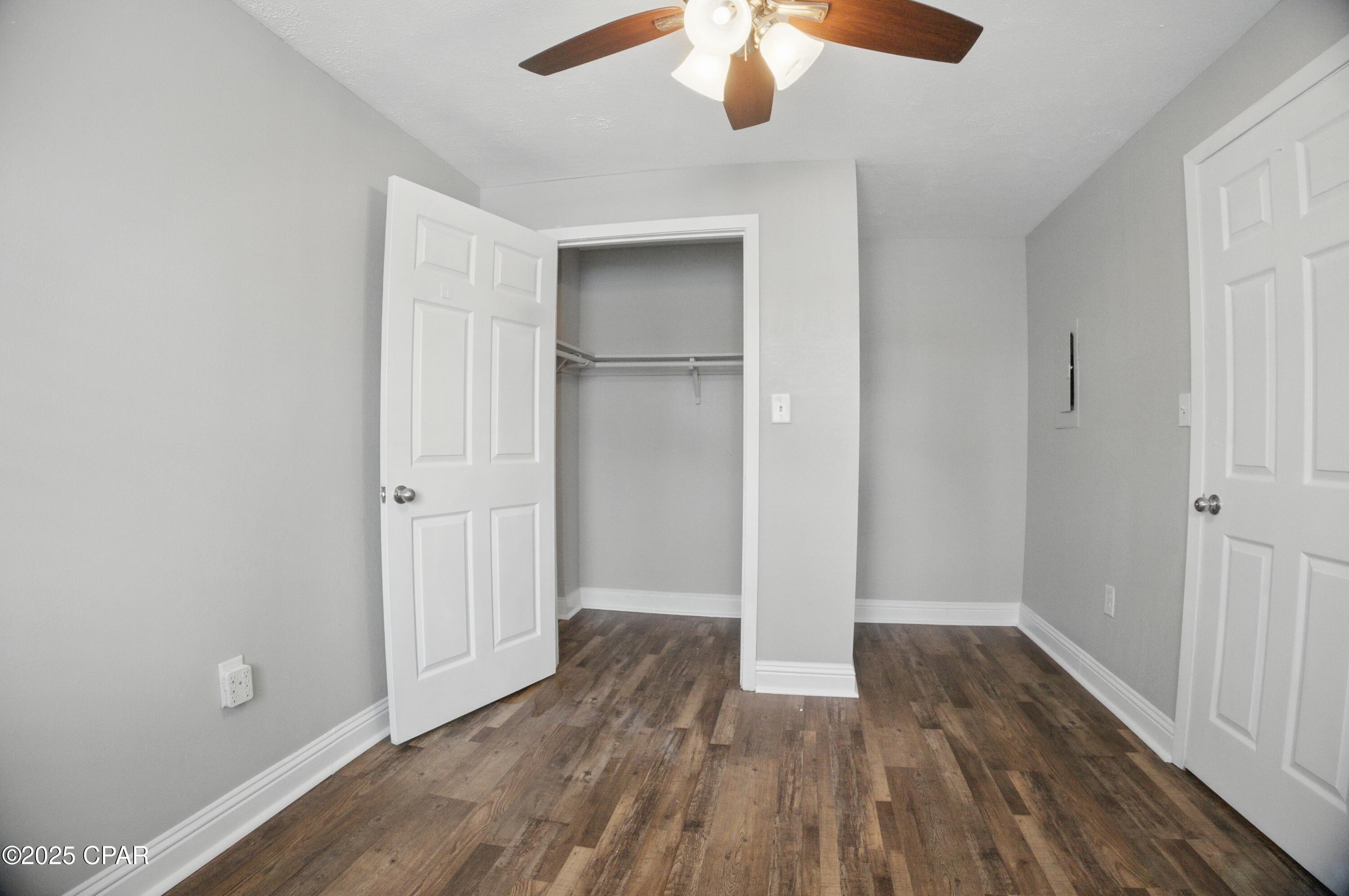 Image 8 For 5505 Sun Harbor Road 141