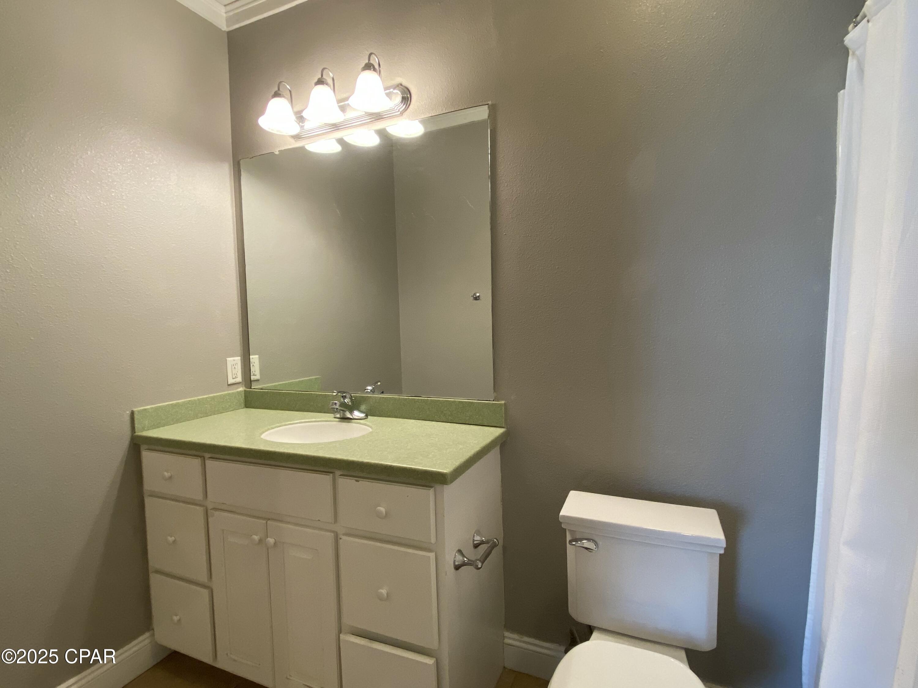Image 9 For 214 Bonita Circle  B