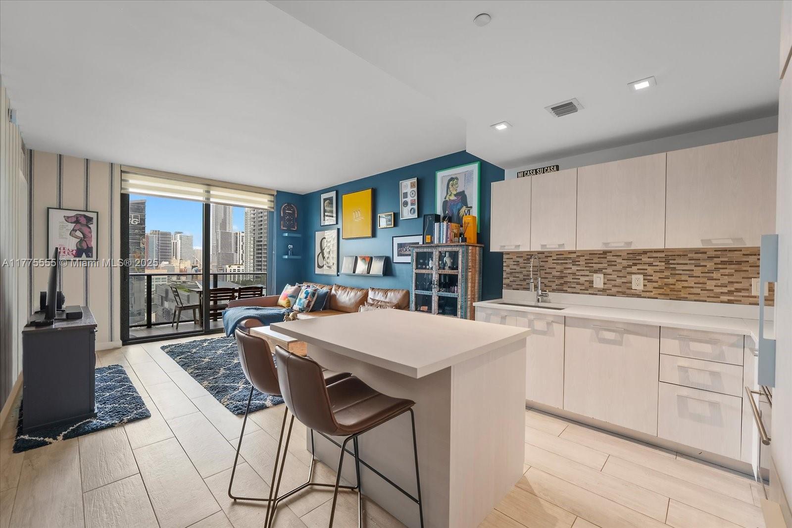Apartamento à Venda em Miami, FL