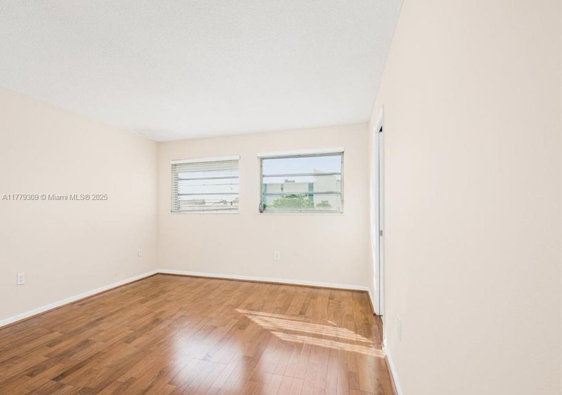 1020 94th St #401, Bay Harbor Islands, Florida image 35