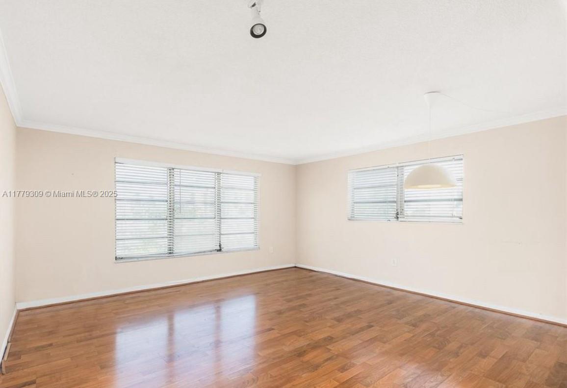 1020 94th St #401, Bay Harbor Islands, Florida image 38