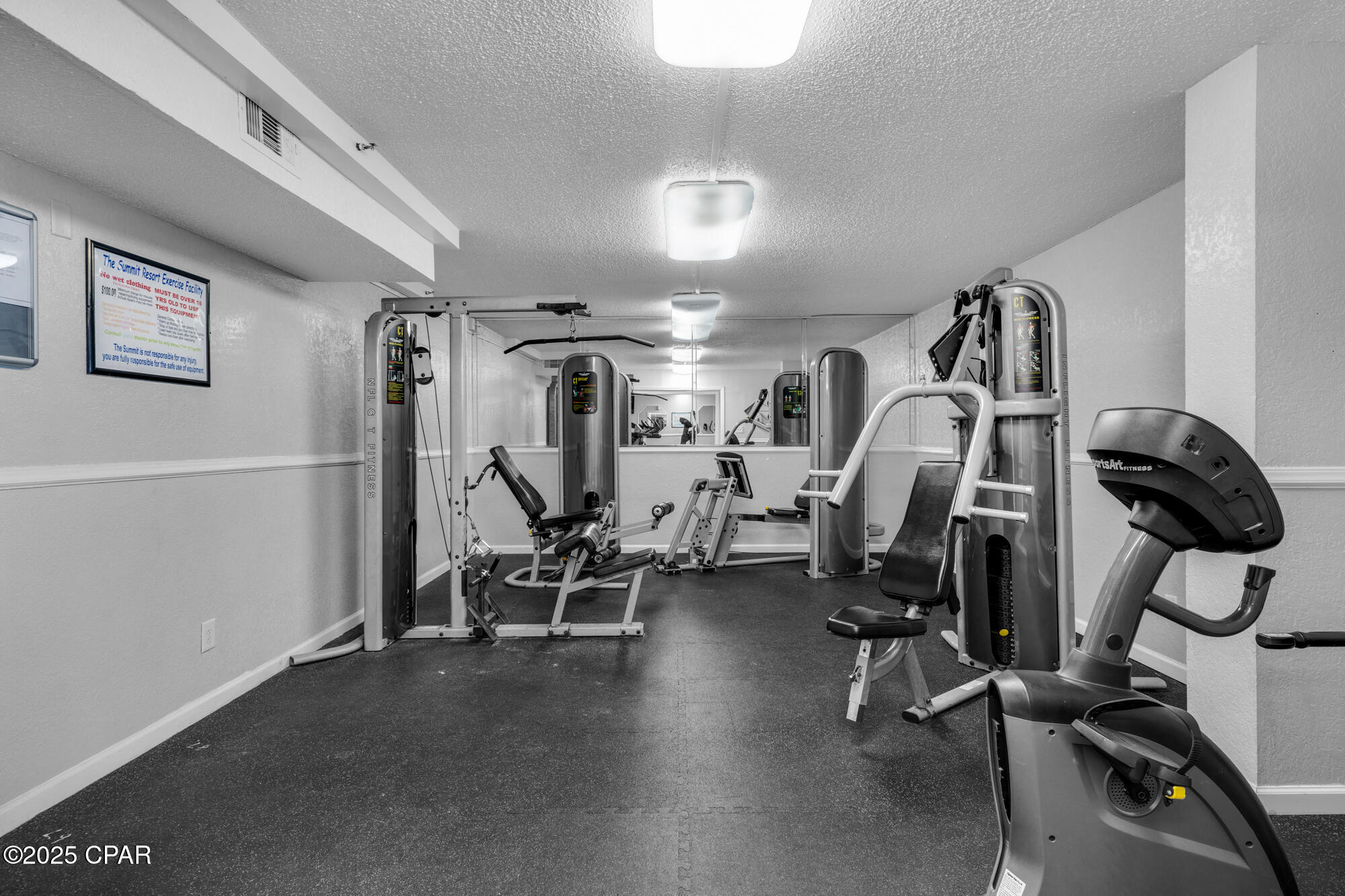 Image 33 For 8743 Thomas Drive 625