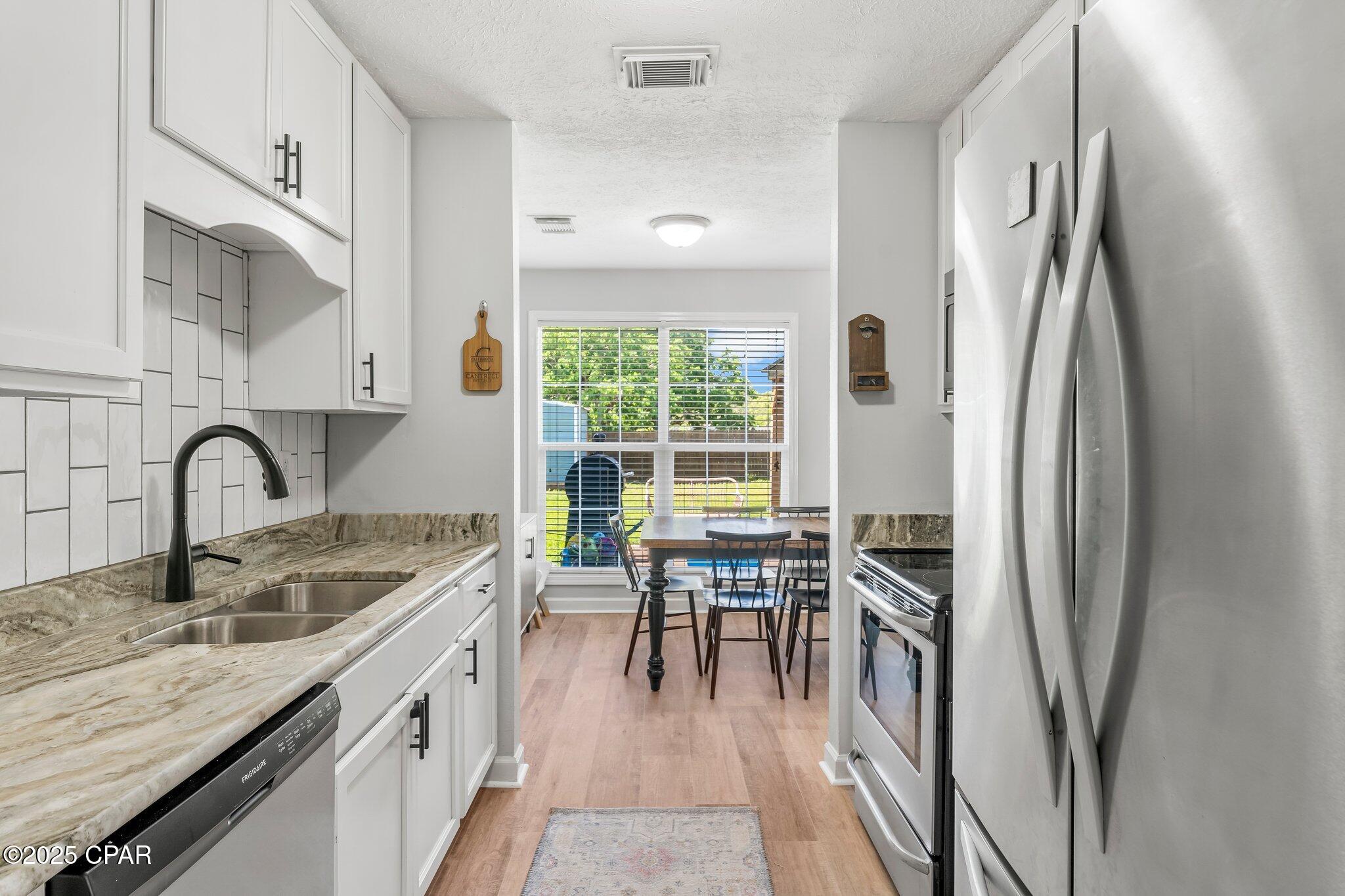 Image 11 For 13006 Petunia Street