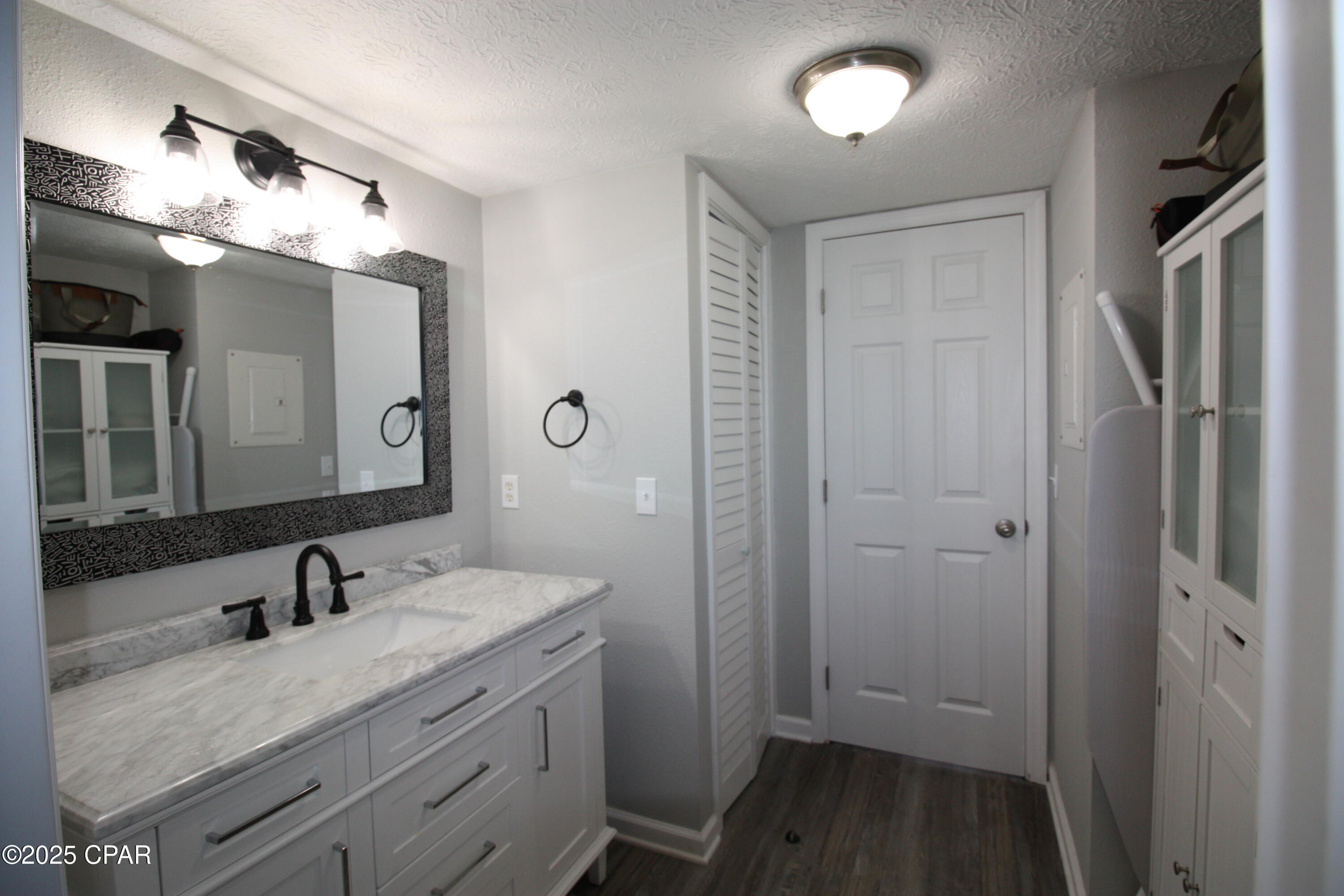 Image 3 For 3614 Tiki Drive 411