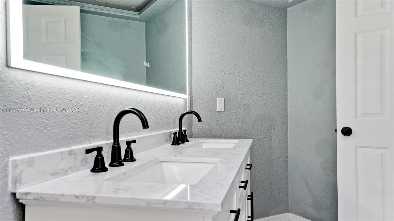 5707 45th Street E #190, Bradenton, Florida image 33