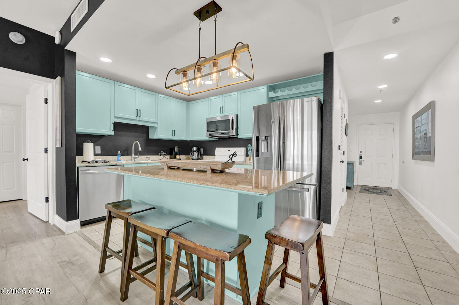 Image 9 For 9902 Thomas Drive 629