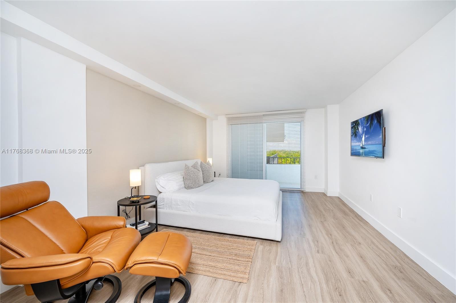 199 Ocean Lane Dr #706, Key Biscayne FL 33149