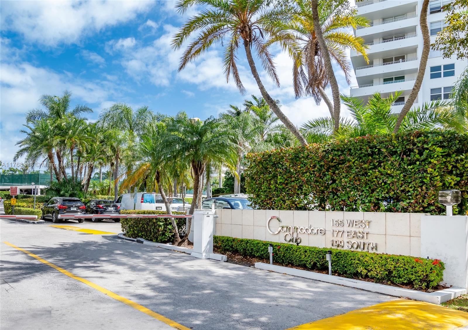 199 Ocean Lane Dr #706, Key Biscayne FL 33149
