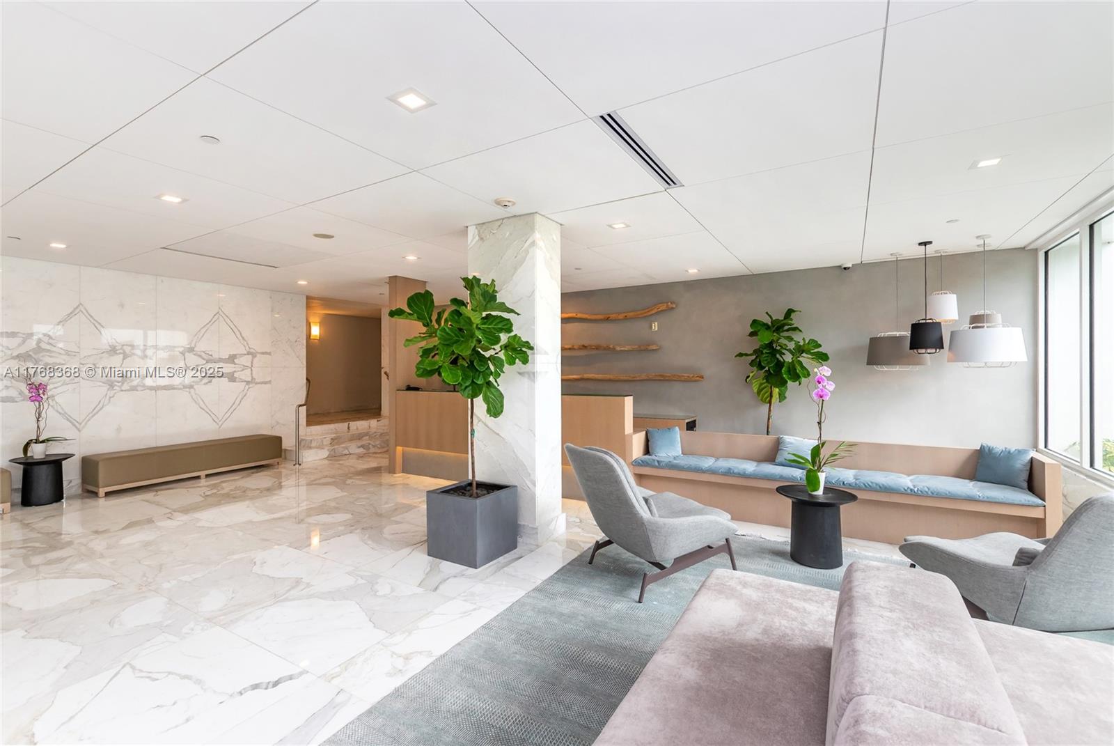 199 Ocean Lane Dr #706, Key Biscayne FL 33149