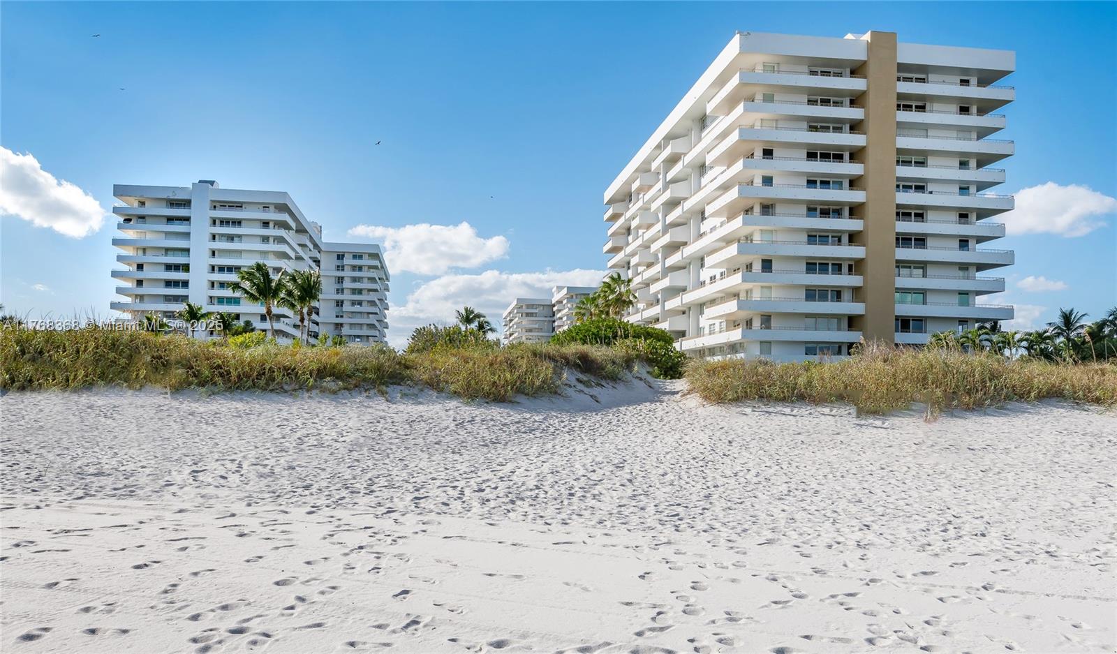 199 Ocean Lane Dr #706, Key Biscayne FL 33149