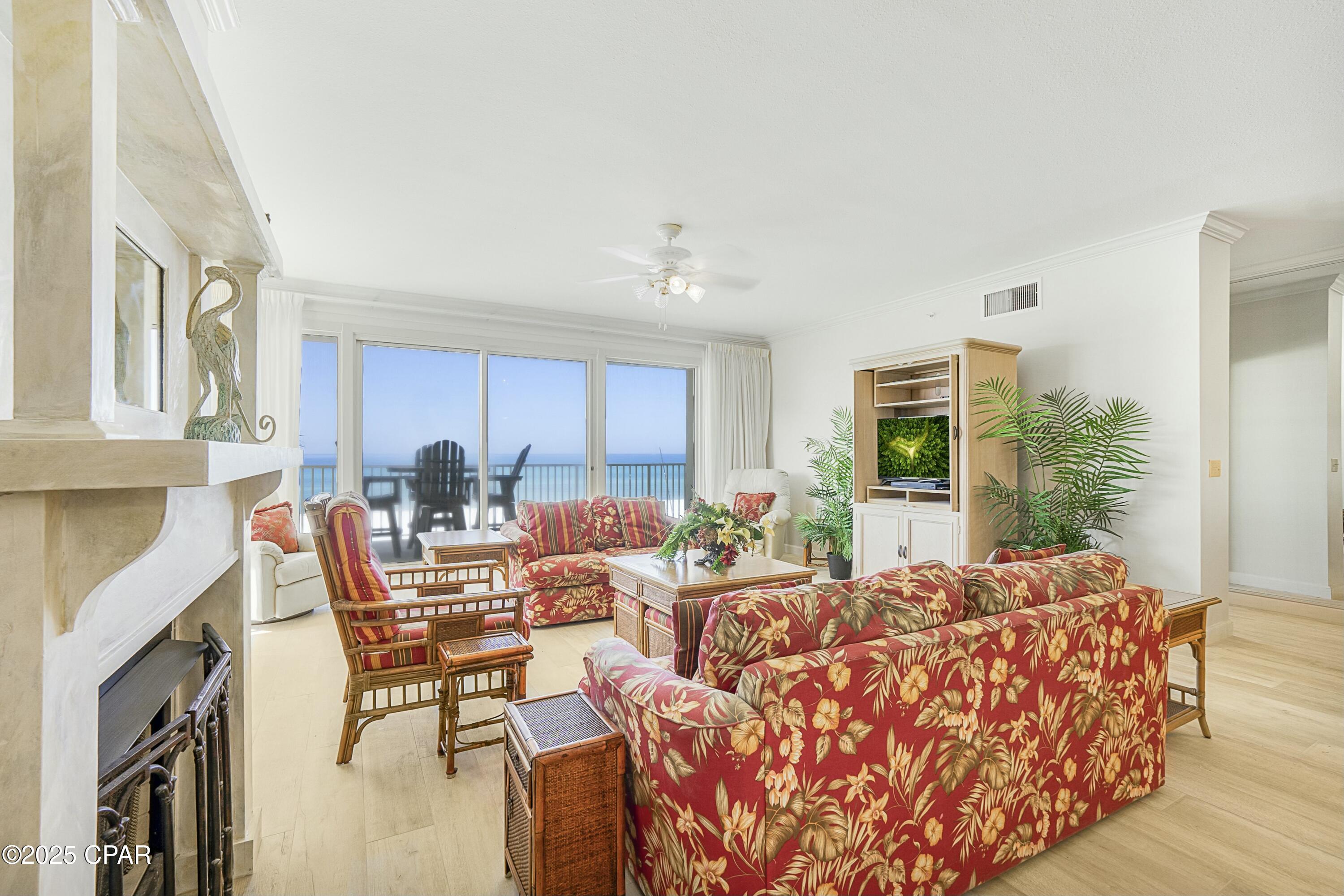 Image 9 For 8601 Surf Drive 1e